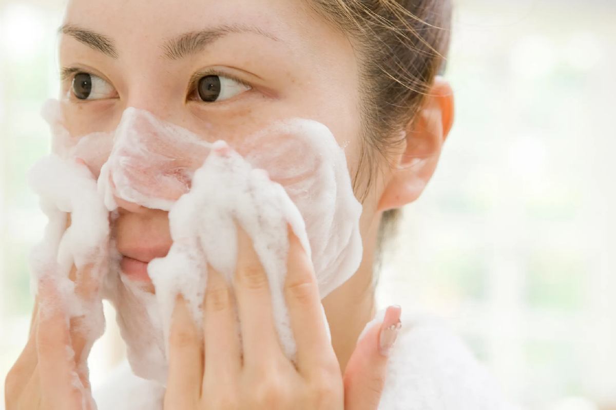 Lakme Face Wash – It’s Effective Benefits & Usage