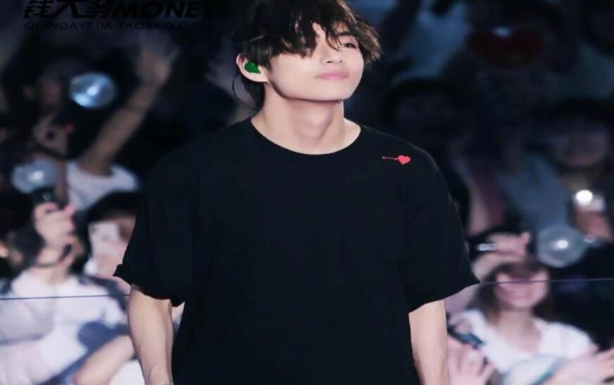 Black T Shirt – Buy Trendy Black Tshirts Online in India